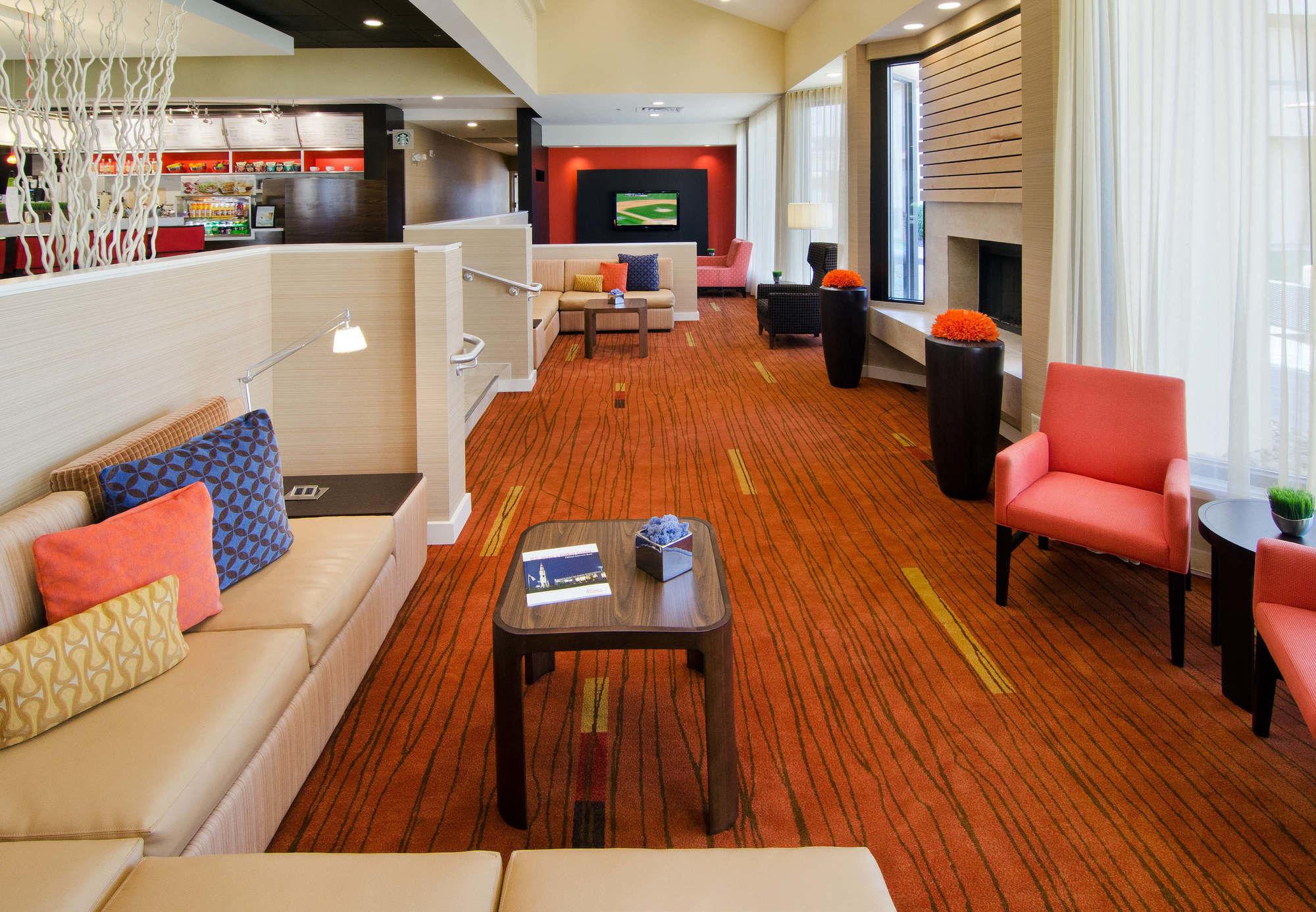 Courtyard By Marriott Huntsville University Drive Eksteriør billede