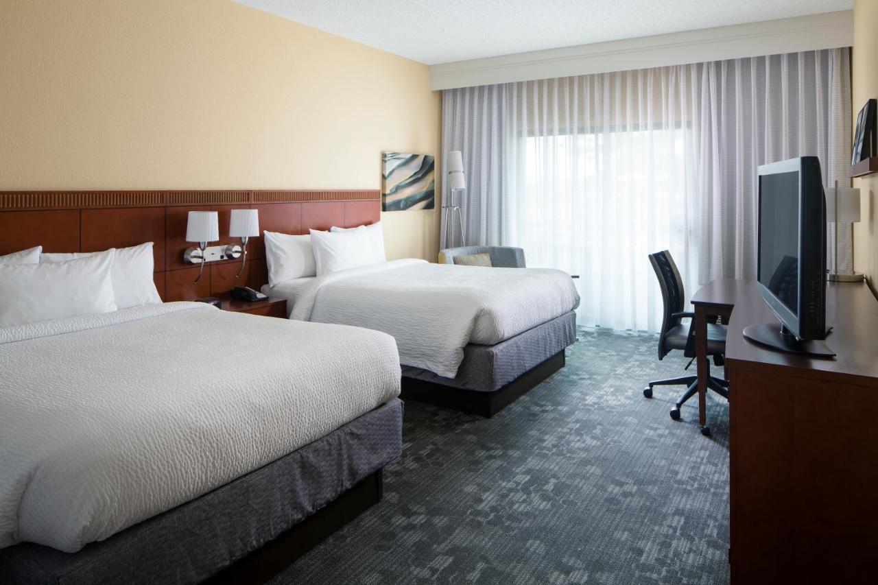 Courtyard By Marriott Huntsville University Drive Eksteriør billede