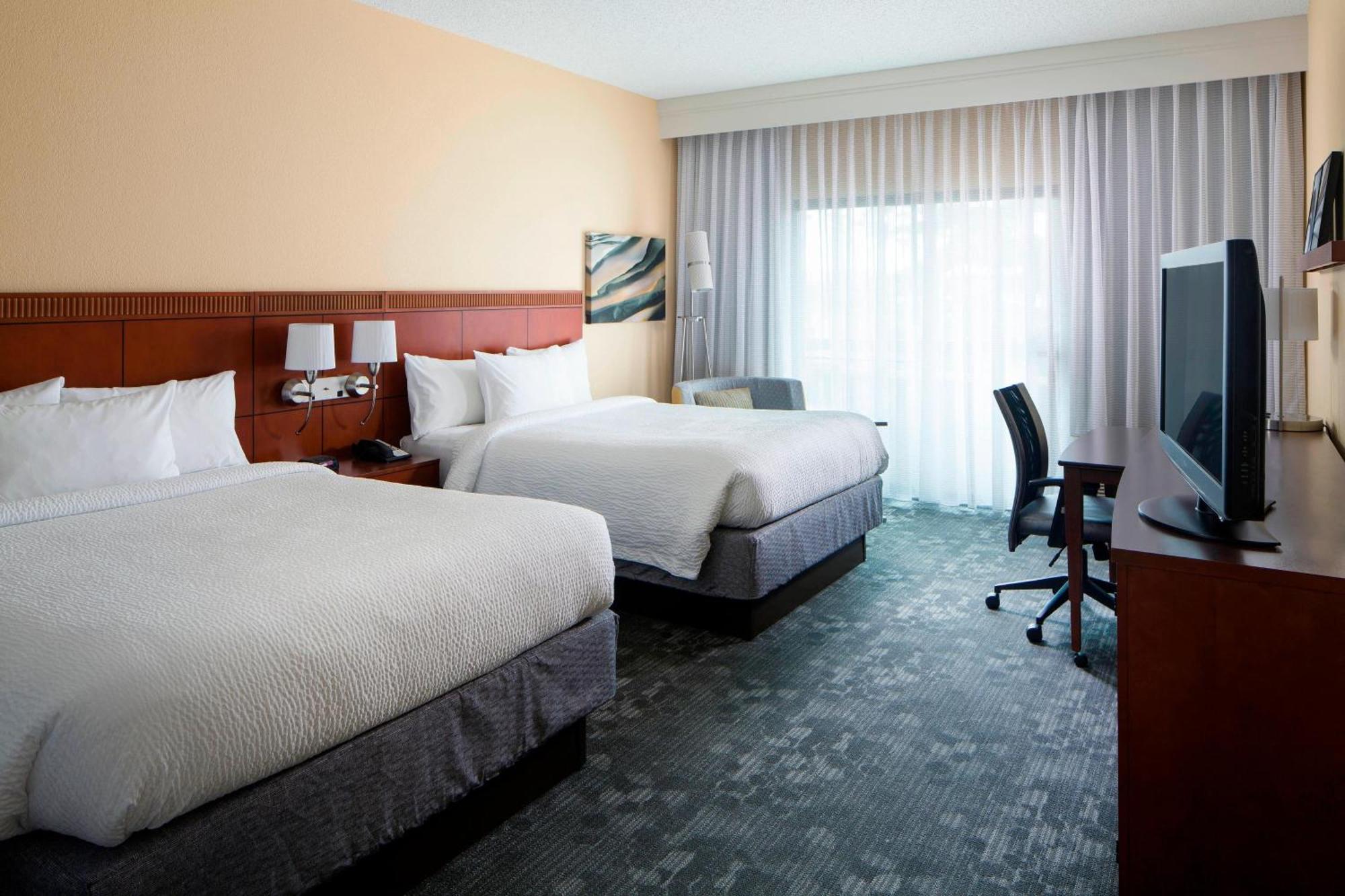 Courtyard By Marriott Huntsville University Drive Eksteriør billede